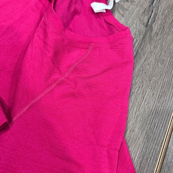 New Swiftly Tech Long
Sleeve 2.0 Race - Picture 3 of 4